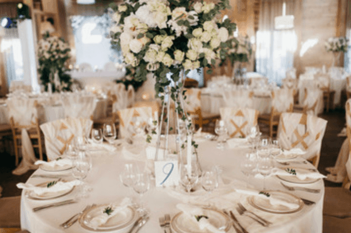 Tables & Linens